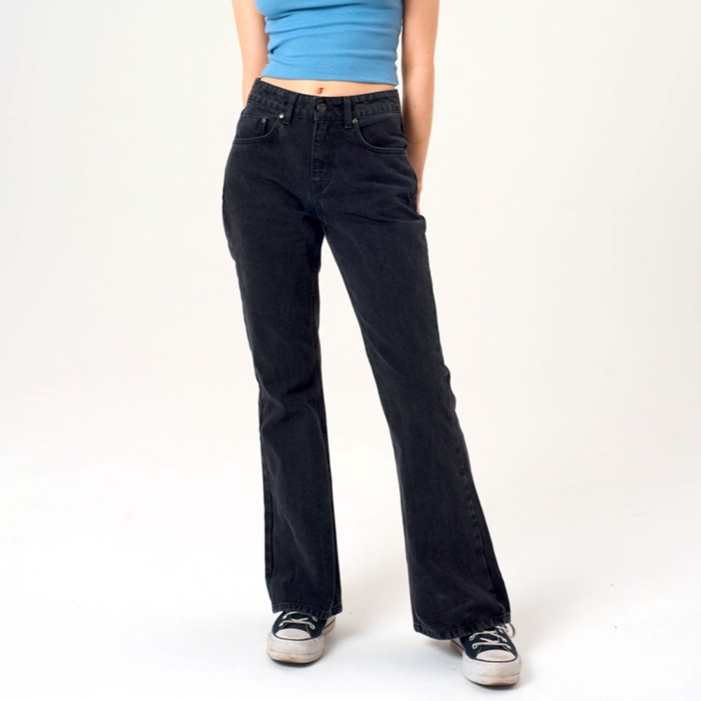 THE RAGGED PRIEST Dakota Jean in Charcoal